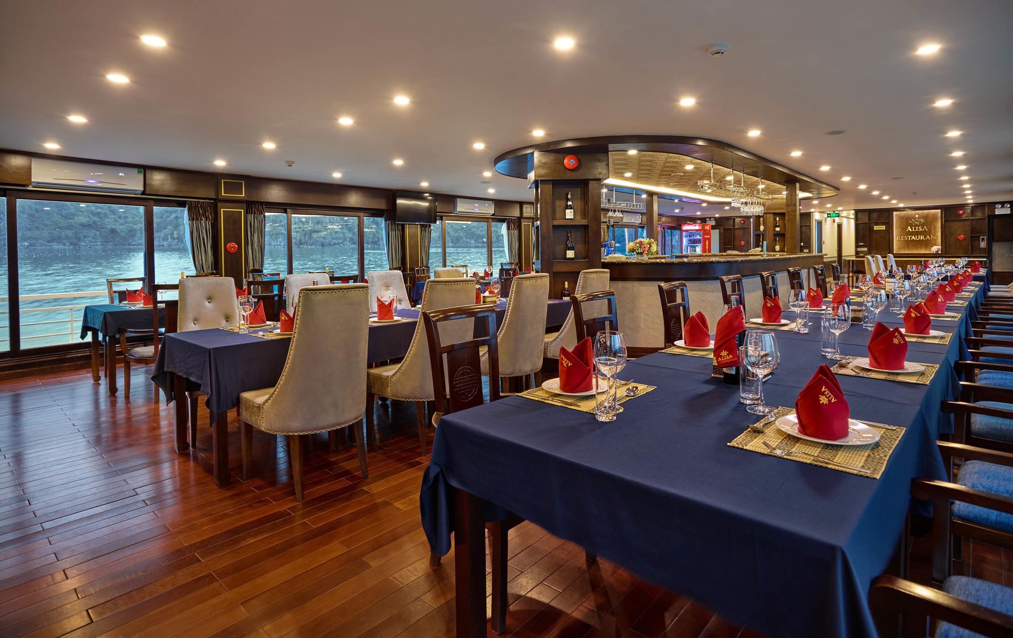 Готель Alisa Premier Cruise Халонг Екстер'єр фото