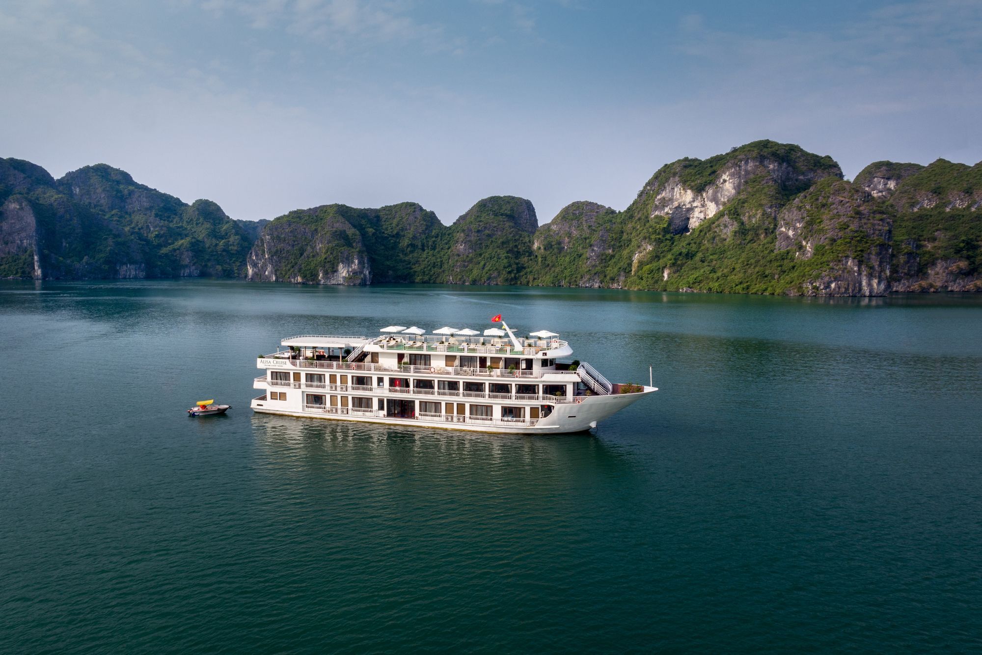 Готель Alisa Premier Cruise Халонг Екстер'єр фото